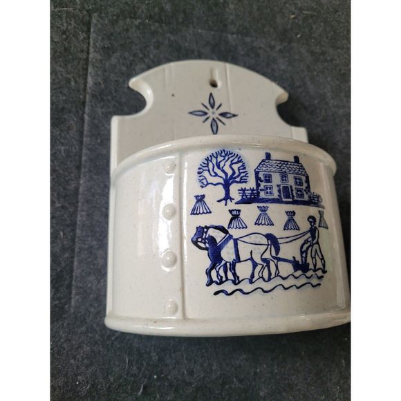 Vintage Metlox Provincial Blue Poppytrail Salt Box - Picture 6 of 6
